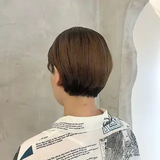 ショート 切りっぱなしボブ/ 艶カラー/綾莉のヘアスタイル