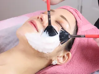 萩野悠 【VINOS金沢店】のエステ・リラクイメージ