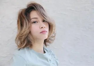 ミディアム Endearing 銀座/レイヤーカットのヘアスタイル