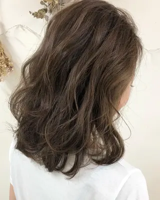 ミディアム カラー タナカ タクヤのヘアスタイル