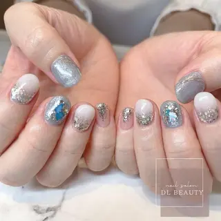 ネイル .. momoko🕊のネイルデザイン
