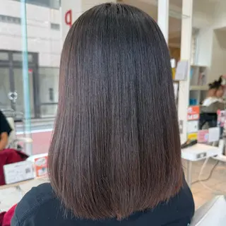ミディアム カット/艶カラー🎨 平間千賀のヘアスタイル