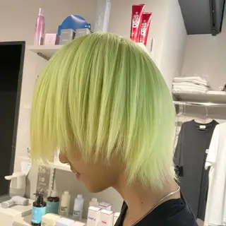 ショート カラー ブリーチ👩🦳/ ✂︎MANAMIのヘアスタイル