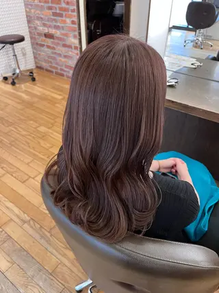 セミロング カラー 透明感艶カラー/ 岡田澪香のヘアスタイル