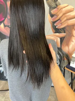 ロング カラー パーマ ヘアアレンジ メンズ キッズ ネイル マツエク・マツパ アイブロウ 久木原 ゆりのヘアスタイル
