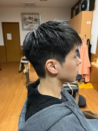 ショート メンズ 藤崎 光のヘアスタイル