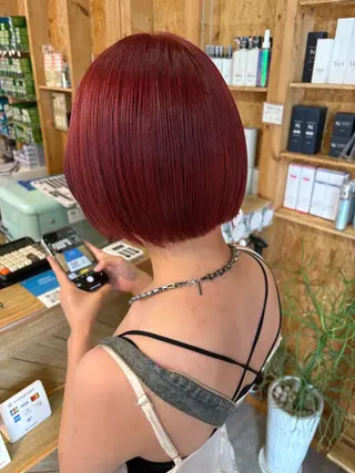 カラー まろみ暖色×ボブ ×chia🕯のヘアスタイル