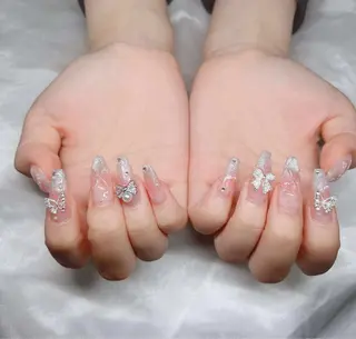 ネイル Lee Nailsのネイルデザイン