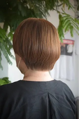 ショート 青木 紗耶のヘアスタイル