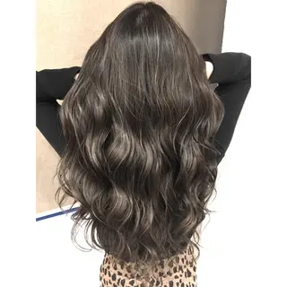 ロング カラー 井上 一平のヘアスタイル