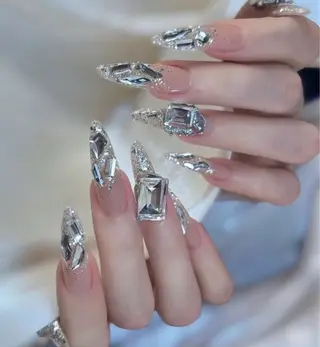 ネイル UMI ネイルサロン新宿🎀のネイルデザイン