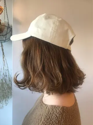 ミディアム milis 知崎春奈のヘアスタイル