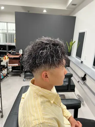 パーマ メンズ 渡邉 勇樹のヘアスタイル