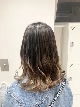 ミディアム lucia RYOのヘアスタイル