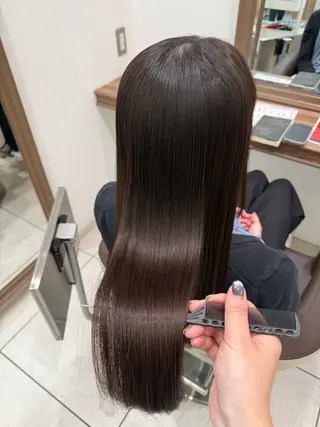 ロング カラー 藤井 真奈美のヘアスタイル