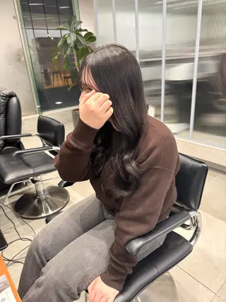 ロング ひかり／ベージュ ／似合わせカットのヘアスタイル