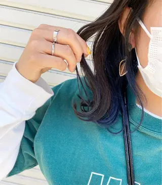 カラー 大山 茶子のヘアスタイル