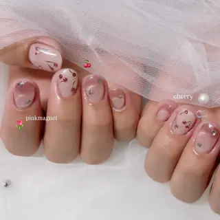 ネイル 𝓇𝒶𝓃𝒶𝓃 𝓃𝒶𝒾𝓁のネイルデザイン