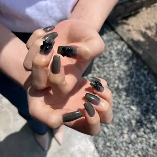 ネイル 井上 杏奈のネイルデザイン