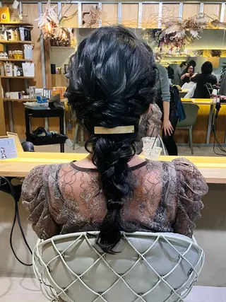 ロング カラー ヘアアレンジ 髪質改善/艶髪/矯正 ヘアアレンジ/西梅田のヘアスタイル