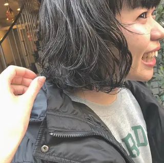 ミディアム パーマ 荒川 ひなの 新川崎のヘアスタイル