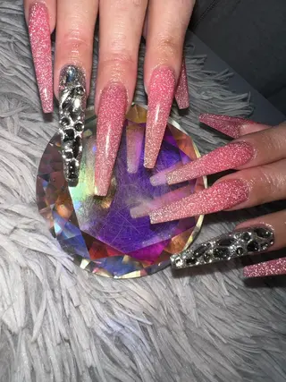 ネイル シェヌネイル JURAのネイルデザイン