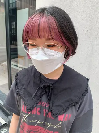 ショート カラー ヘアアレンジ yuka .のヘアスタイル