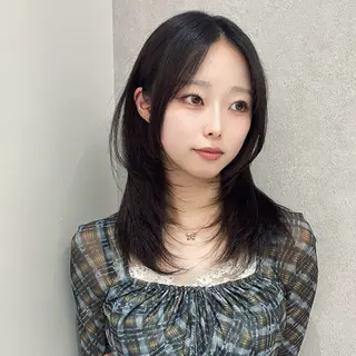 セミロング ハッシュカット🖤✨ 顔周り/韓国ヘアのヘアスタイル
