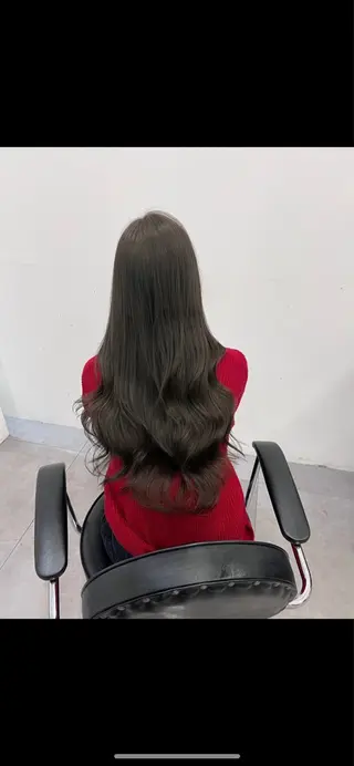 ロング しゅういち/赤み消し カラー特化のヘアスタイル