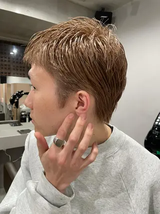 ショート カラー メンズ 吉田一輝 外国人パーマのヘアスタイル