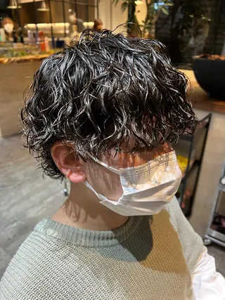 ショート パーマ メンズ 波巻きスパイラルパー マ/シャドウパーマ駿のヘアスタイル