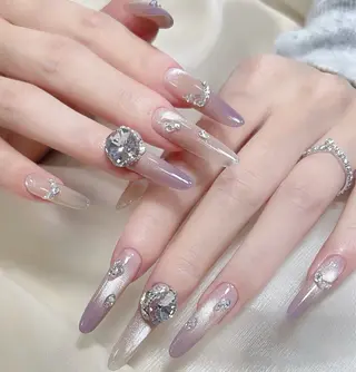 ネイル D-BEAUTY Nailsalonのネイルデザイン