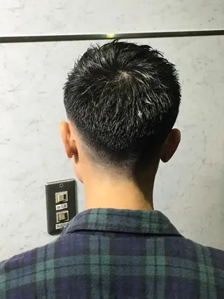 ショート メンズ 牧 颯斗のヘアスタイル