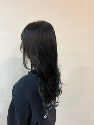 ロング 上村 音寧のヘアスタイル