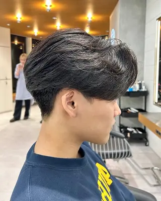 メンズ 圧倒的 毛流れ センターパートのヘアスタイル