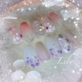 ネイル Lily*nail 🌻Mii🌻のネイルデザイン
