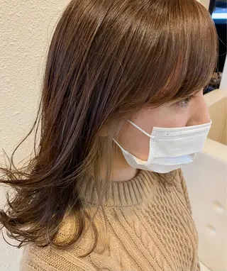 セミロング カラー 中川 茜里のヘアスタイル