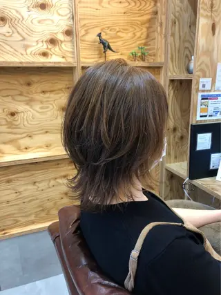 adorable 長谷川実夢のヘアスタイル