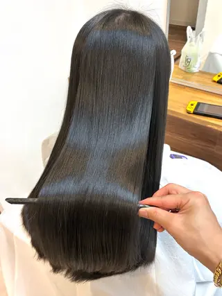 ロング カラー 池袋髪質改善Tone byCharaのヘアスタイル