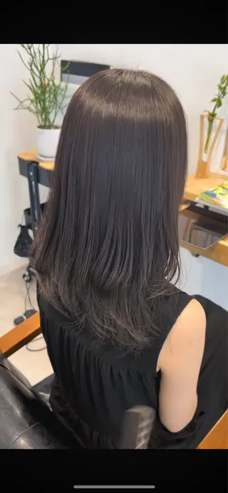 セミロング カラー 山田 堅登のヘアスタイル