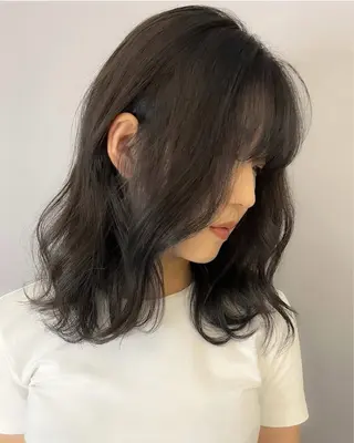 セミロング カラー 田中 優衣 @yuiha.krのヘアスタイル