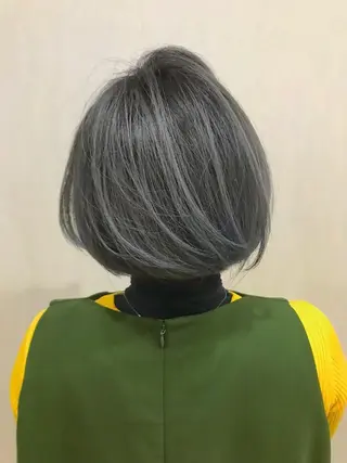 ミディアム カラー パーマ レイヤーカット 早崎太生のヘアスタイル