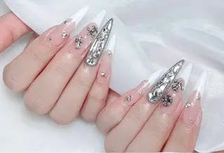 ネイル D-BEAUTY Nailsalonのネイルデザイン