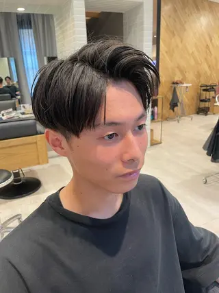 メンズ momone🍒 メンズカットパーマのヘアスタイル