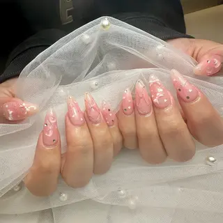 ネイル nami🐰🎀 ガーリー/堺筋本町のネイルデザイン
