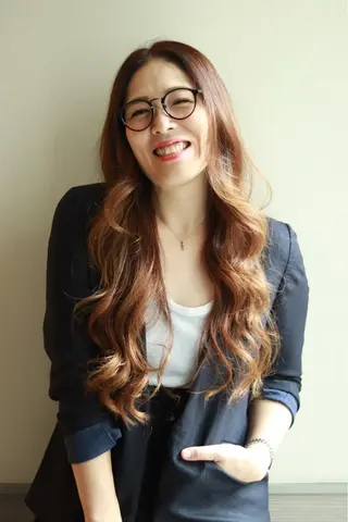 ロング カラー 江崎 わか子のヘアスタイル