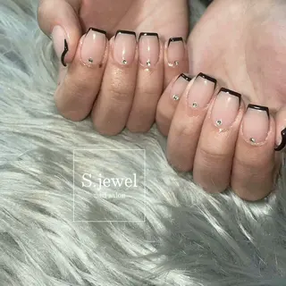 ネイル S. JEWELのネイルデザイン