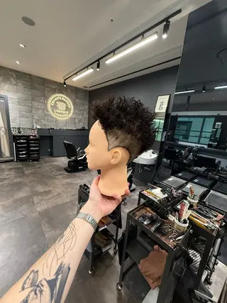 ショート パーマ メンズ トミヤマ シュウトのヘアスタイル