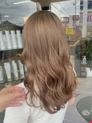 セミロング alu yuinaのヘアスタイル