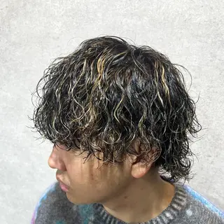 ショート カラー パーマ ヘアアレンジ メンズ 仕上がり満足度No. 1🔥BLUCK🔥のヘアスタイル